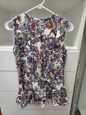 Banana Republic White Paisley Ruffle Sleeveless Blouse